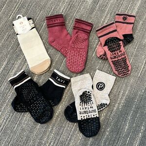 Lot of 5 Tavi Pure Barre Aria Grip Socks